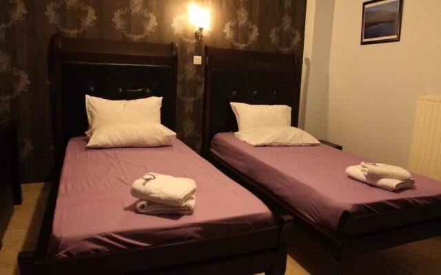 Toti Boutique Rooms