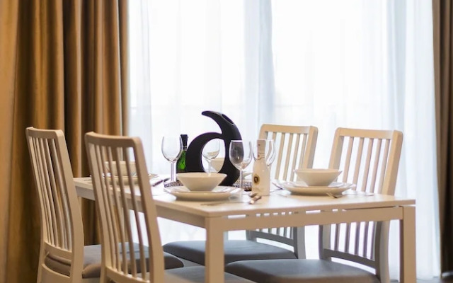 Zoe Apartment