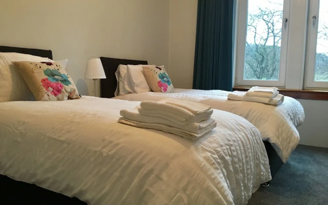 Bellahouston View Apartment