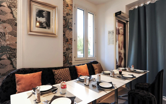 Hotel Renoir