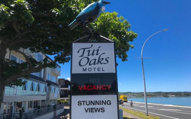 Tui Oaks Motel