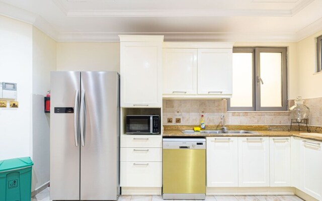 LUX Holiday Home - Frond E 1