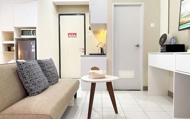 Minimalist And Homey Studio At Grand Kamala Lagoon Apartment – Guest Rooms – Bekasi