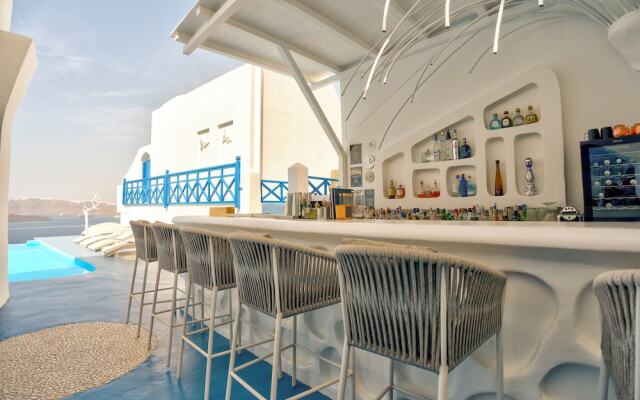 Astarte Suites
