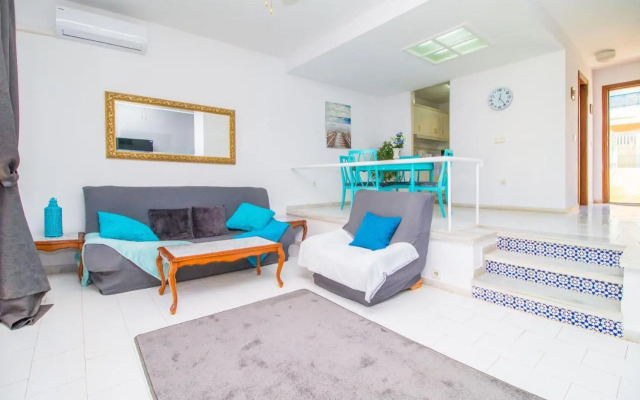 Nice house with tennis court,sports and playground