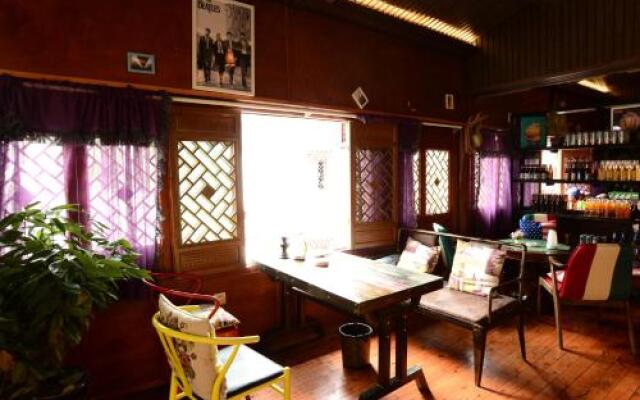 Gesaer Tibetan Culture Boutique Hotel