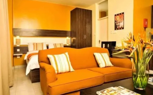 Magharibi Suites Hotel