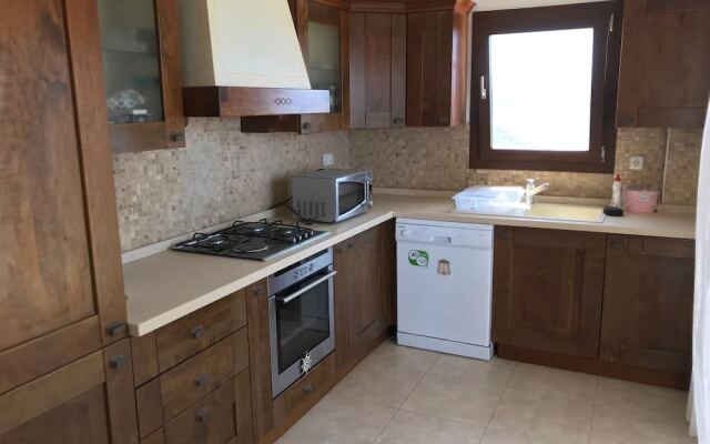 Villa 3 Bedroom In Panaroma Evleri