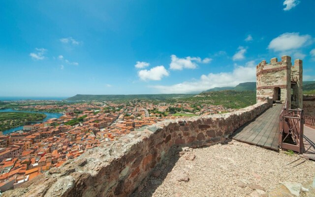 Stunning Apartment in Cuglieri With 2 Bedrooms