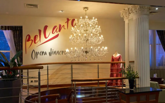 Corus Hyde Park Hotel