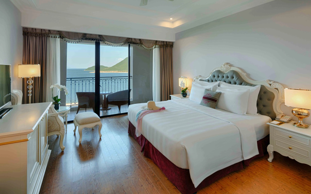 Nha Trang Marriott Resort & Spa, Hon Tre Island - Image 6