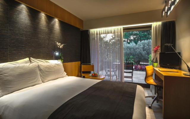 Alexander Beach hotel & Spa