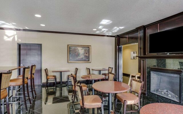 Quality Inn & Suites Slidell