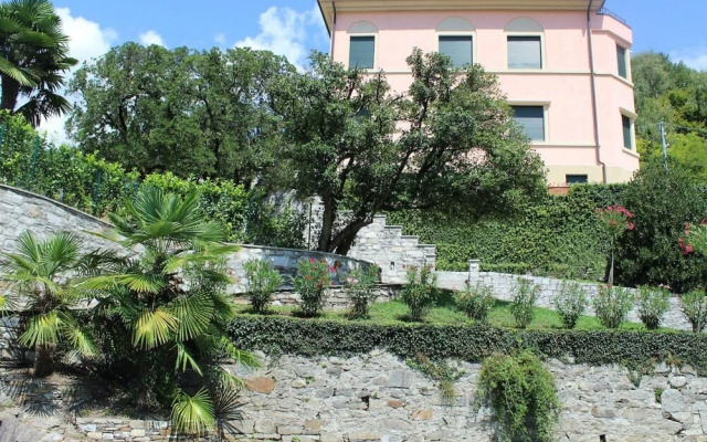 Oleandro 2 Apartment in Mergozzo With Pool