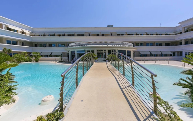 Rivoltella Apt With Pool 600m From Lake
