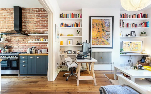 Colourful and Cosy Home in De Beauvoir Town
