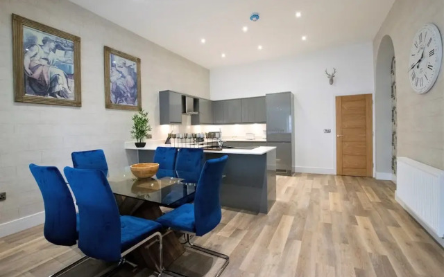 Rowan Tree Your Apartment