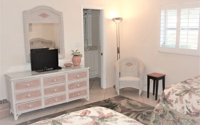 Jamaica Royale 097 - 2 Br Condo