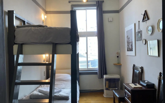 Little Barrel Guest House - Hostel