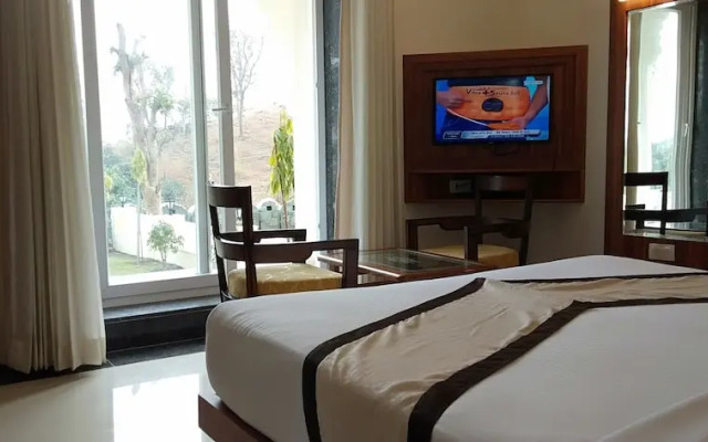 The Everest Hill Resort