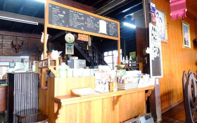 Auntie's Coffee Guesthouse