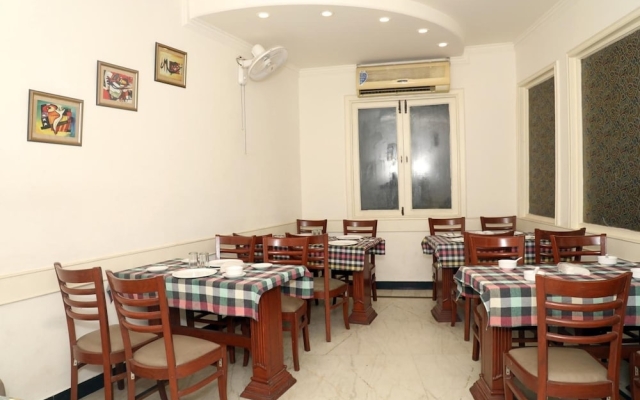 Hotel Guruvas Inn