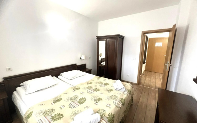 Stream Resort