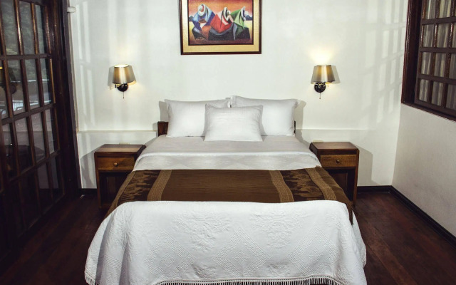 Gringo Bill's Boutique Hotel
