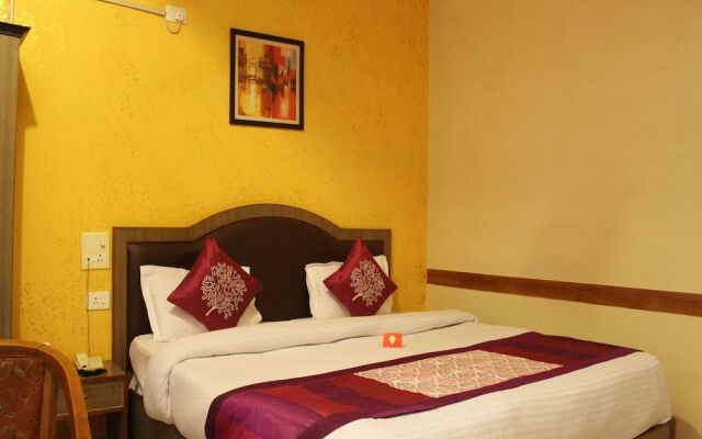 Chutney Merry Hotel
