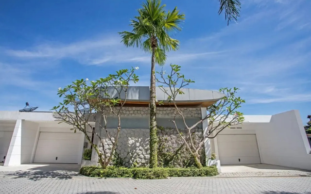 Patong Bay View 3BR Pool Villa Atika 10