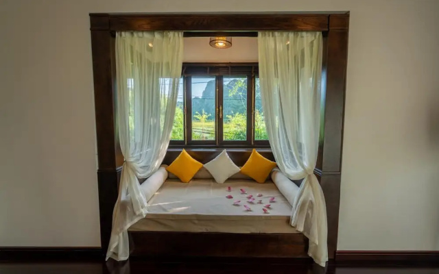 Aravinda Resort
