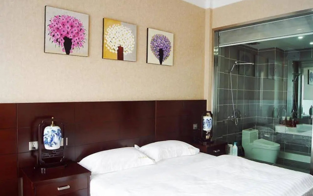 Dali Encounter Hotel