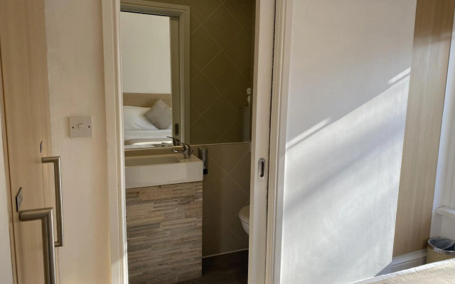 Отель NOX Kensington