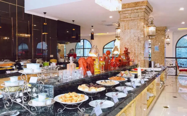 Phoenix Hotel