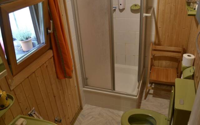 Serene Chalet in Honningen Eifel with garden in the lap of nature