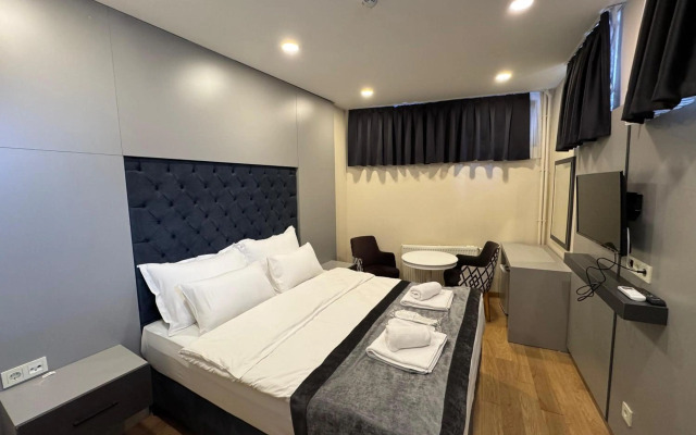 Spinel Hotel - Old City