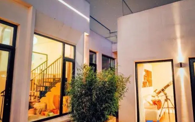 LuoLanXiao ZhuSpacious;PanoramicMountain Views; Designer Garden Boutique Inn