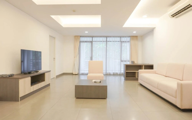 Big And Comfortable 3Br Apartment At Simprug Park Residences