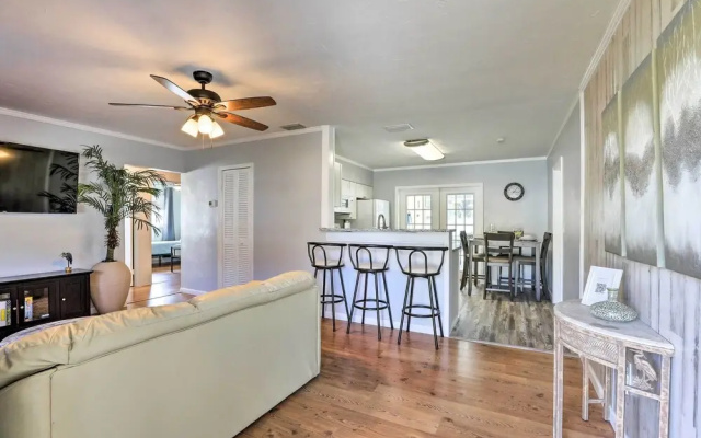 9 Mi to Beaches: Home w/ Pool & Patio in Bradenton