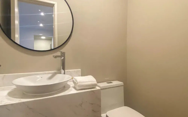 w Marvelous 1BR With View in Miraflores