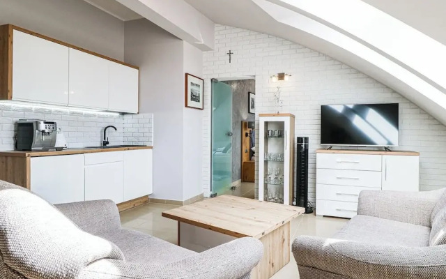 Avangard by Baltic Home