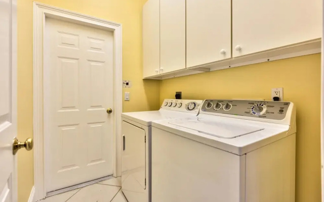 Syracuse 3 Bedroom Home by NFVH