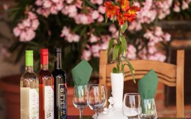 Wekler Családi Pincészet és Panzió