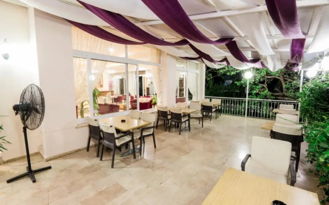 Sammy'S Kyrenia Boutique Hotel & Pool