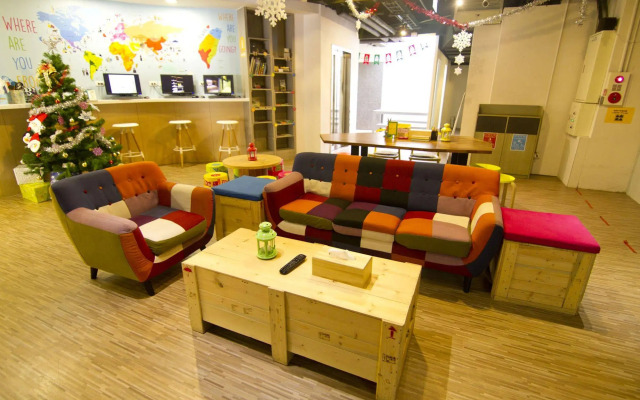 Uno Backpackers Inn