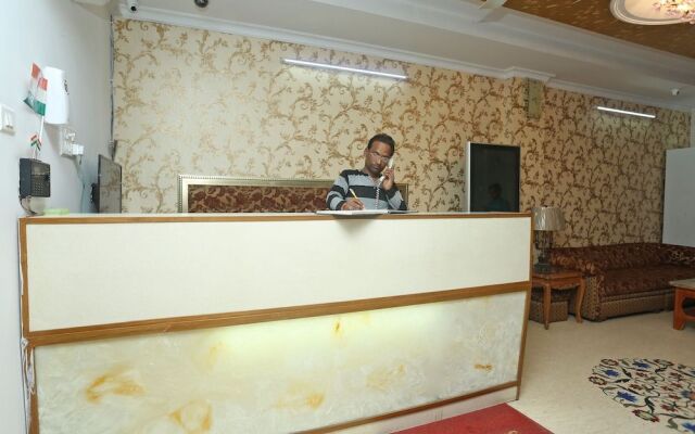 OYO 13355 Grest Hotel
