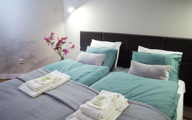 PAULOVE Apartments