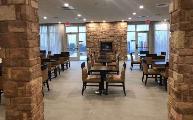 Hawthorn Extended Stay by Wyndham Monahans