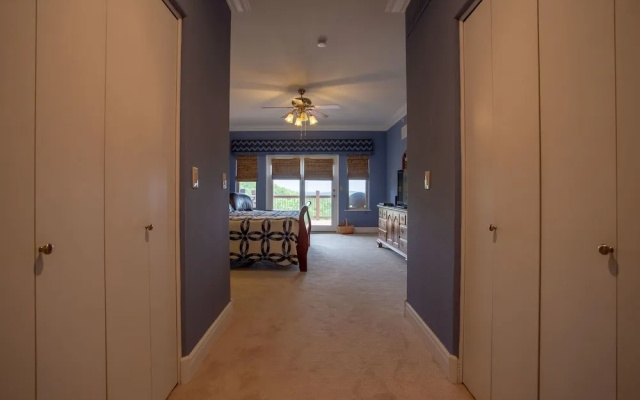 Turtle Ridge 5 Bedrooms 4.5 Bathrooms Home