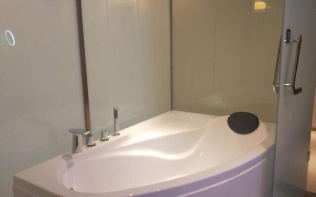 Lavande Hotels·Guilin Central Square Elephant Trunk Hill Scenic Area